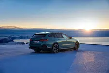-bmw-i5-edrive40-touring-still-shot-02-2024-2248px.webp