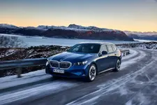 new-bmw-520d-xdrive-touring-driving-02-2024-2250px.webp