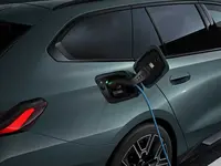 ing-the-new-bmw-i5-edrive40-touring-02-2024-2000px.webp