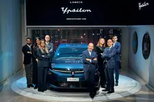 NUOVA LANCIA YPSILON EDIZIONE LIMITATA CASSINA (4)(2).webp