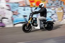 90538015-bmw-ce-02-highline-version-02-2024-2248px.webp