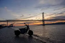 90538193-bmw-ce-02-highline-version-02-2024-2248px.webp