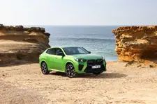 2-m35i-xdrive-frozen-tampa-bay-green-static-2248px.webp