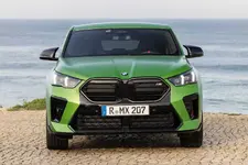2-m35i-xdrive-frozen-tampa-bay-green-static-2248px.webp