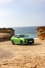 2-m35i-xdrive-frozen-tampa-bay-green-static-1000px.webp