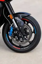 P90539274-the-bmw-m-1000-xr-details-02-2024-1000px.webp
