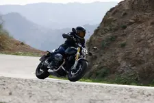 -the-bmw-r-12-ninet-riding-pictures-02-2024-2250px.webp