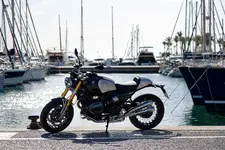 P90539457-the-bmw-r-12-ninet-stills-02-2024-2250px.webp