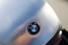 90539387-the-bmw-r-12-ninet-details-02-2024-2250px.webp