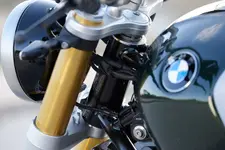 90539432-the-bmw-r-12-ninet-details-02-2024-2250px.webp