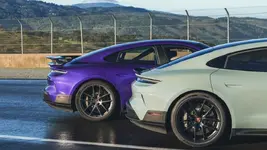 Shade_Green_Taycan_Turbo_GT_A1_05322_002.webp