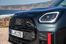 1-mini-john-cooper-works-countryman-03-2024-2250px.webp