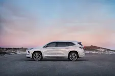 2025-buick-enclave-avenir-002.webp