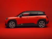 P90546806-the-new-mini-aceman-04-2024-2000px.webp