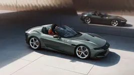 New_Ferrari_V12_ext_04_Design_spider_media_b05dabe2-7cfb-4630-9857-d6e270b8e917.webp