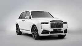 ce-black-badge-cullinan-series-ii-front-3-4-2666px.webp