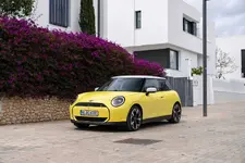 P90550438-mini-cooper-se-05-2024-2250px.webp