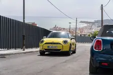 P90550451-mini-cooper-se-05-2024-2250px.webp