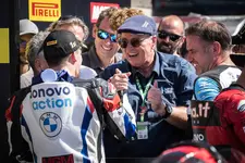 nship-bonovo-action-bmw-racing-team-bmw-m-1-2250px.webp