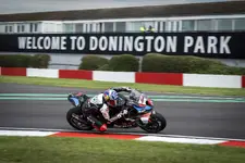 hip-rokit-bmw-motorrad-worldsbk-team-bmw-m--2250px.webp