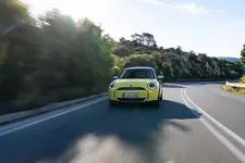 P90556744-mini-cooper-e-07-2024-2250px.webp