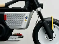 P90563205-bmw-ce-02-x-vagabund-07-2024-1999px.webp