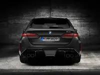 90564538-the-all-new-bmw-m5-touring-08-2024-2000px.webp