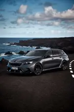 P90564555-the-all-new-bmw-m5-touring-08-2024-999px.webp