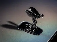 P90571414-rolls-royce-spectre-lunaflair-1999px.webp