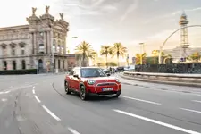 P90554146-mini-aceman-se-06-2024-2250px.webp