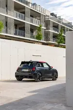 the-mini-john-cooper-works-electric-10-2024-1000px.webp