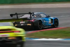 ubert-motorsport-33-bmw-m4-gt3-ren-rast-rob-2250px.webp