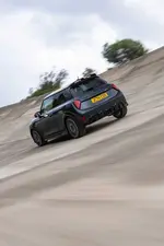 P90573942-mini-john-cooper-works-10-2024-1000px.webp