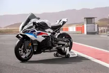 -bmw-presents-the-new-bmw-s-1000-rr-10-2024-2248px.webp