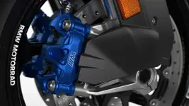 P90573613-the-new-bmw-s-1000-rr-10-2024-2666px.webp