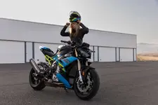 P90572556-the-new-bmw-s-1000-r-10-2024-2248px.webp