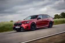 90576179-the-all-new-bmw-m5-touring-10-2024-2250px.webp