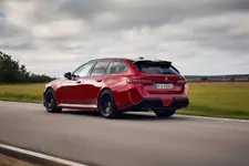 90576193-the-all-new-bmw-m5-touring-10-2024-2250px.webp