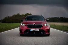 90576231-the-all-new-bmw-m5-touring-10-2024-2250px.webp