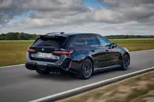 90576091-the-all-new-bmw-m5-touring-10-2024-2250px.webp