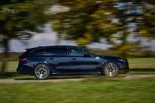 90576107-the-all-new-bmw-m5-touring-10-2024-2250px.webp