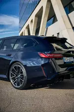 P90576147-the-all-new-bmw-m5-touring-10-2024-999px.webp