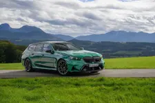 90576348-the-all-new-bmw-m5-touring-10-2024-2250px.webp