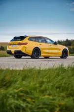 P90576414-the-all-new-bmw-m5-touring-10-2024-999px.webp