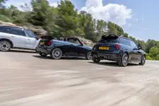 mini-john-cooper-works-model-family-11-2024-2250px.webp