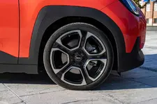 P90577231-mini-aceman-se-11-2024-2250px.webp