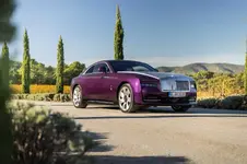 P90584110-rolls-royce-spectre-2249px.webp
