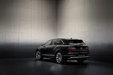Bentayga Atelier - Light Onyx - 7.webp