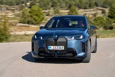 -xdrive45-arctic-race-blue-metallic-03-2025-2249px.webp