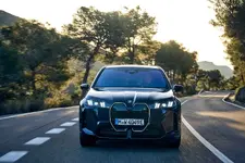 new-bmw-ix-m70-xdrive-tansanit-blue-03-2025-2249px.webp
